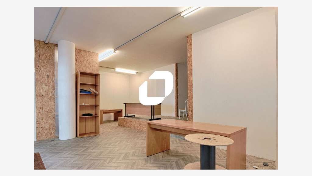 A louer Bureaux 84m² Paris