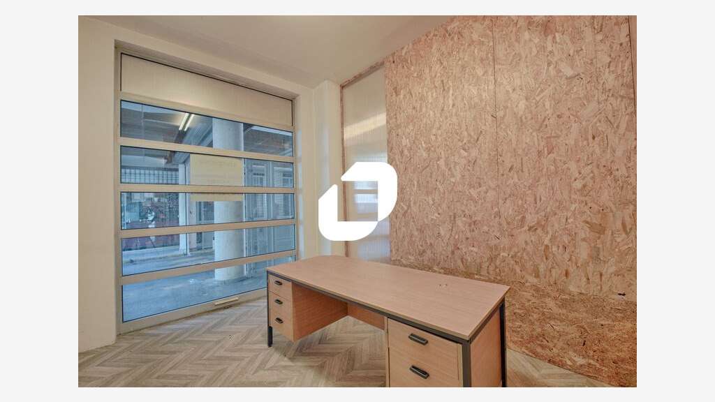 A louer Bureaux 84m² Paris