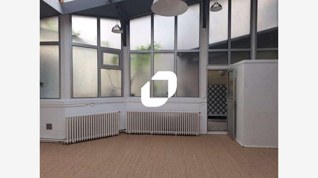 A louer Bureaux 138m² Paris