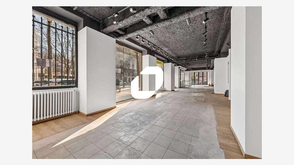 A louer Bureaux 182m² Paris