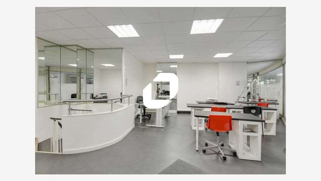 A louer Bureaux 87m² Paris
