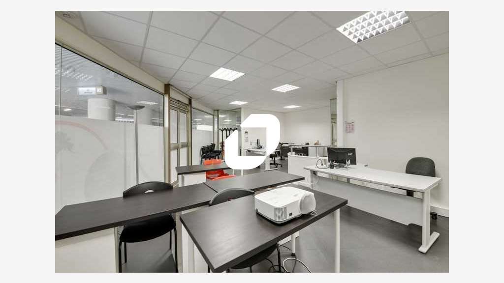 A louer Bureaux 87m² Paris