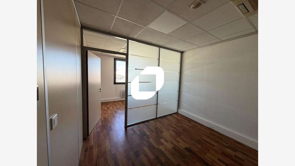 A louer Bureaux 517m² Paris