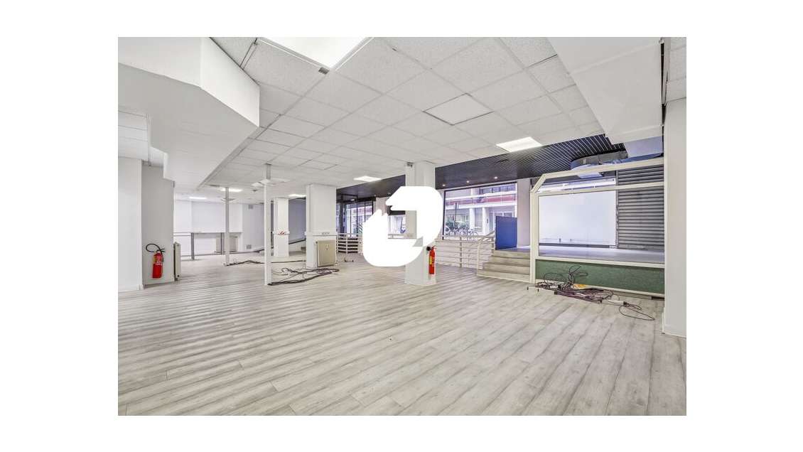 A louer Bureaux 807m² Paris