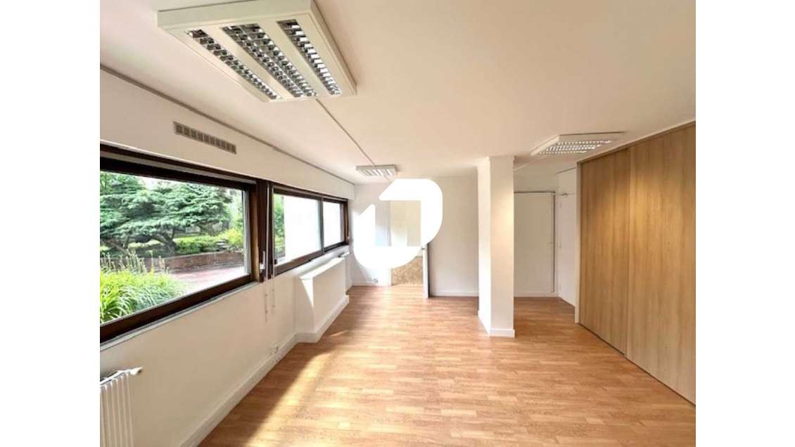 A louer Bureaux 153m² Paris