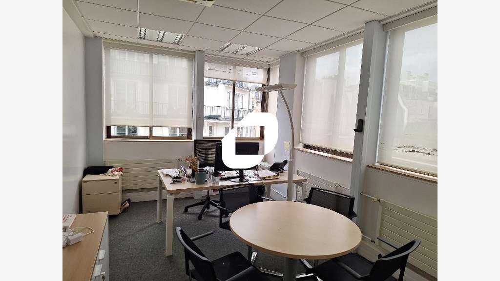 A louer Bureaux 1200m² Paris
