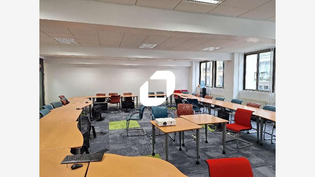 A louer Bureaux 1200m² Paris