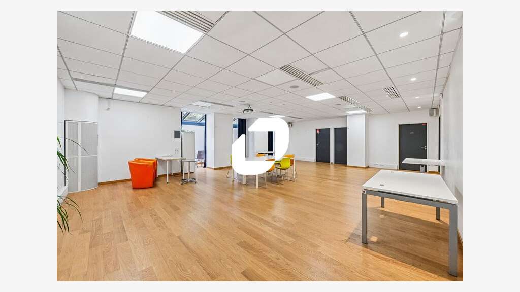 A louer Bureaux 687m² Paris
