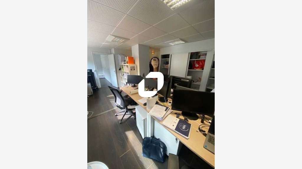 A louer Bureaux 135m² Paris