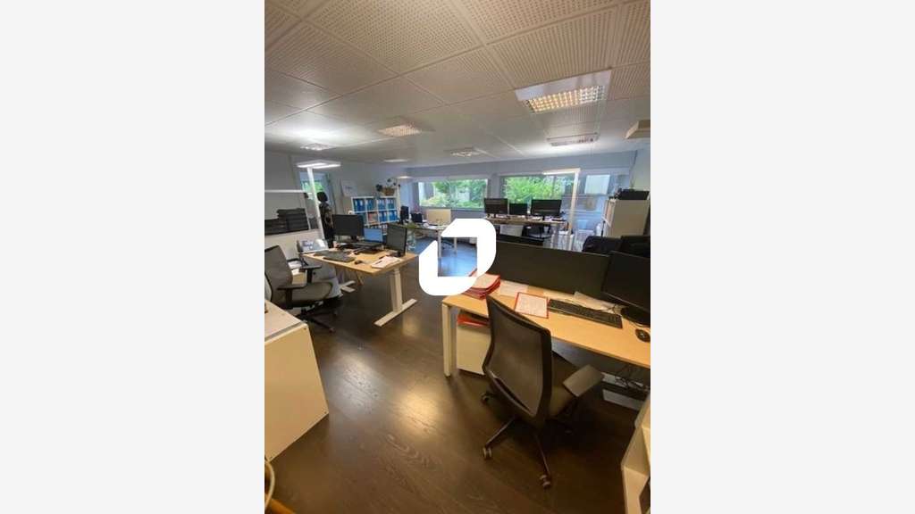 A louer Bureaux 135m² Paris