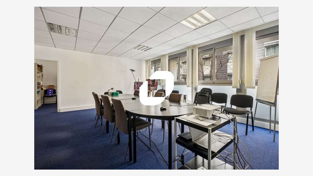 A louer Bureaux 297m² Paris