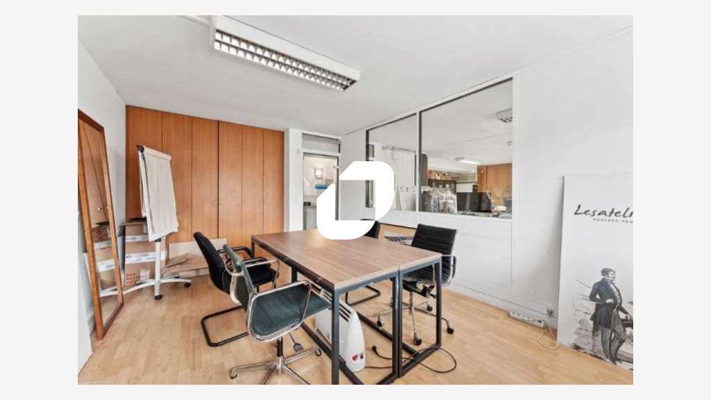 A louer Bureaux 139m² Paris