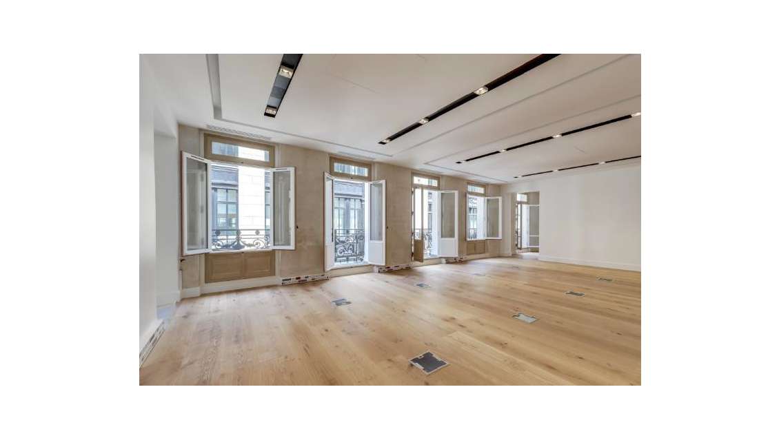 Location bureaux haut de gamme 115m² Paris 16e 