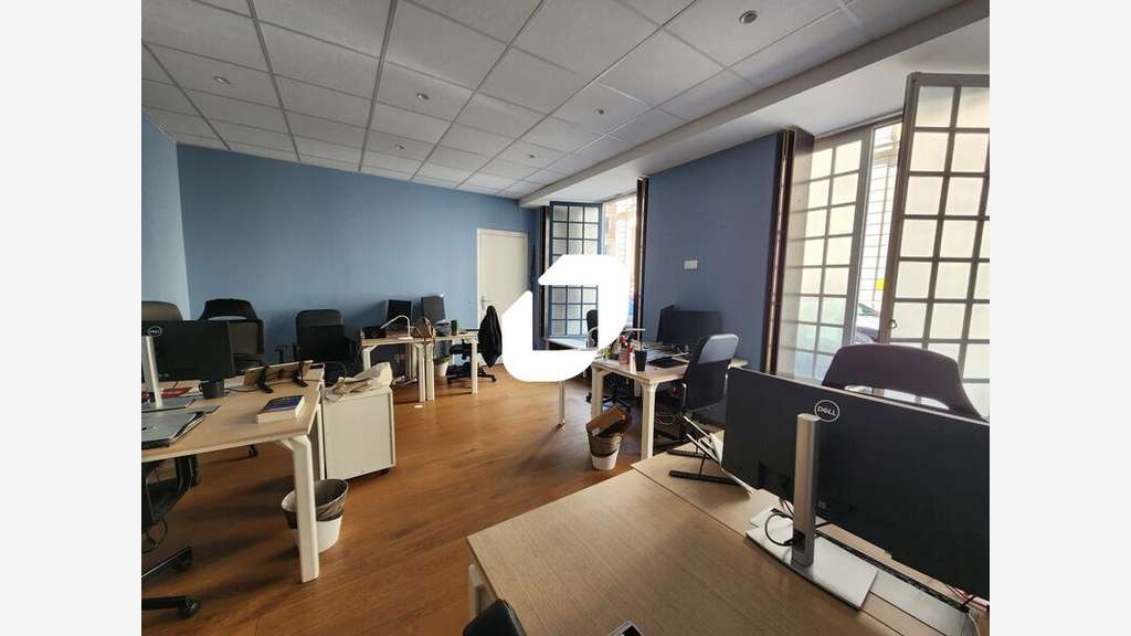 A louer Bureaux 74m² Paris