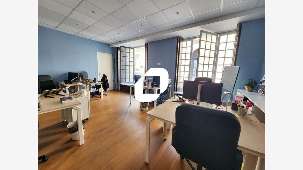 A louer Bureaux 74m² Paris