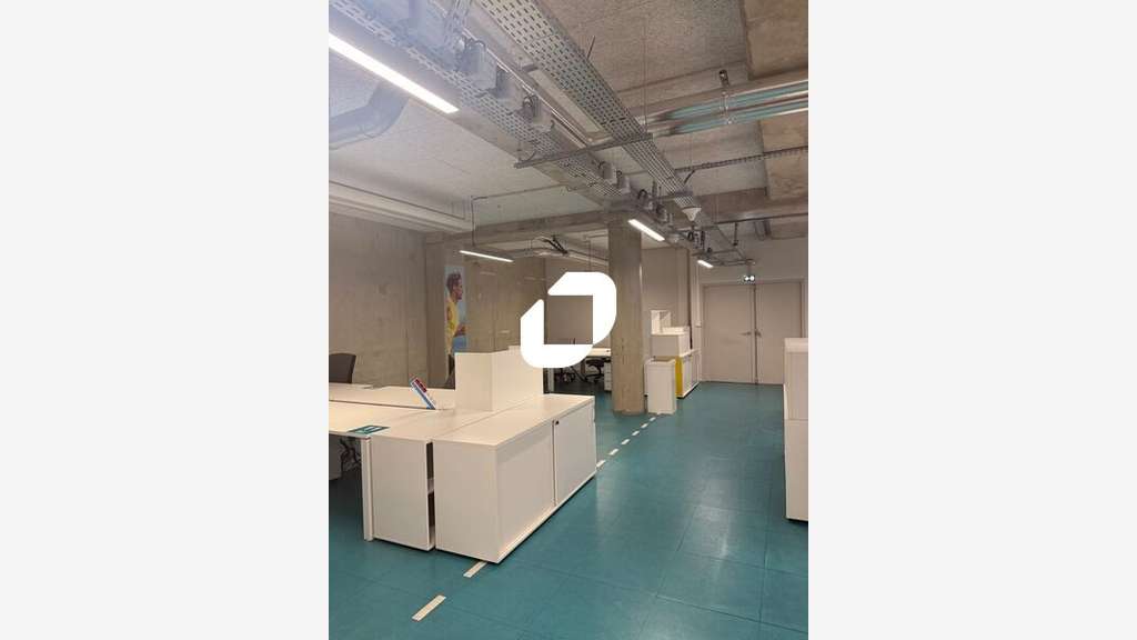A louer Bureaux 306m² Paris