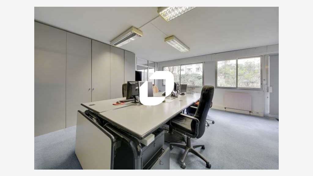 A louer Bureaux 121m² Paris