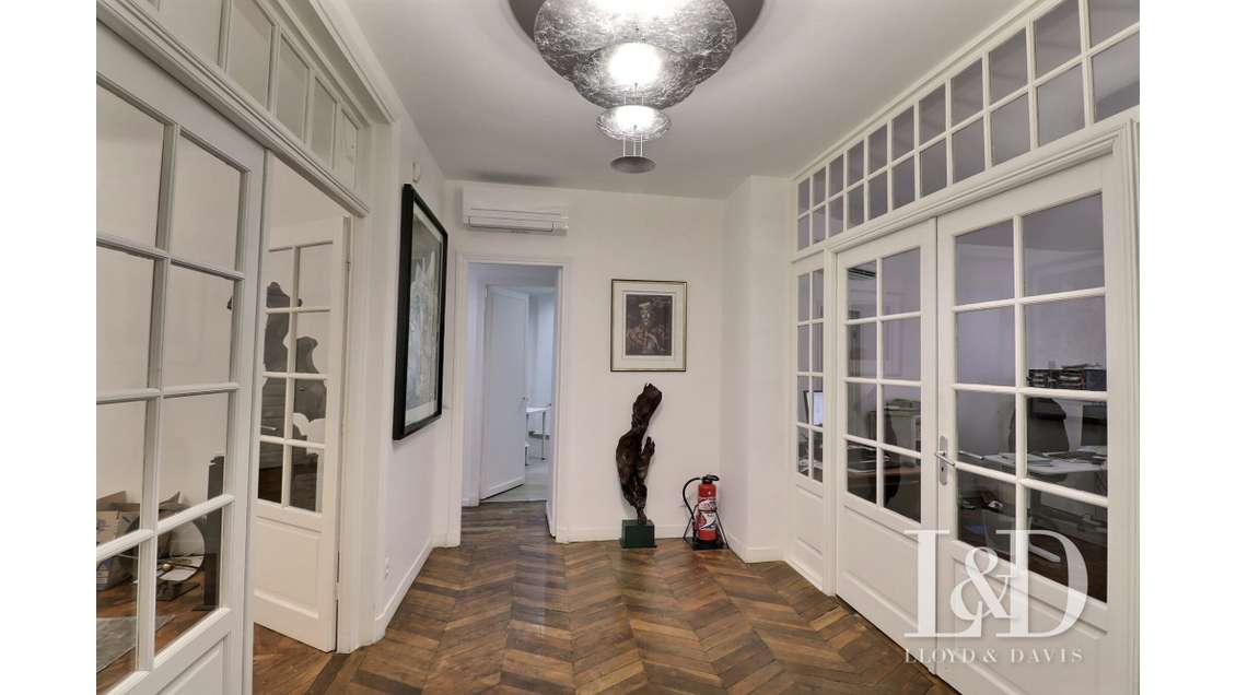 A louer bureaux professions libérales Paris 17e