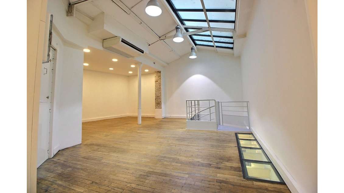 Location bureaux 135m² belle visibilité Paris 17e