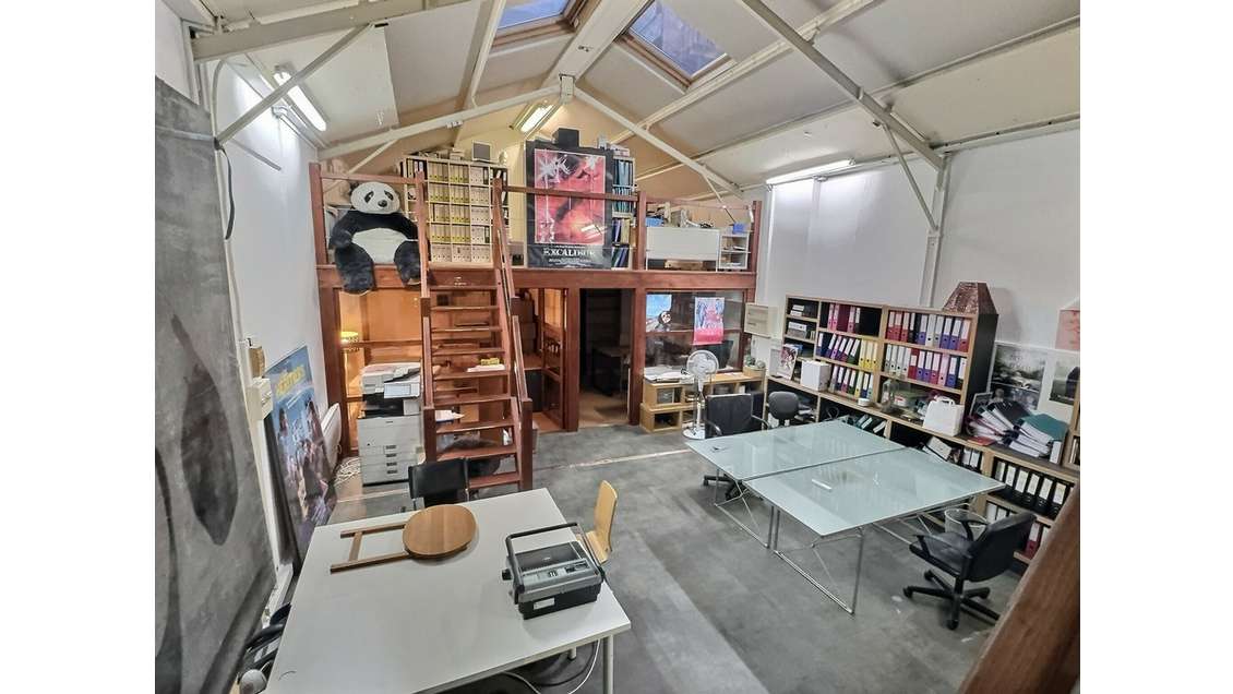Location bureaux atypiques 130m² Paris 17ème