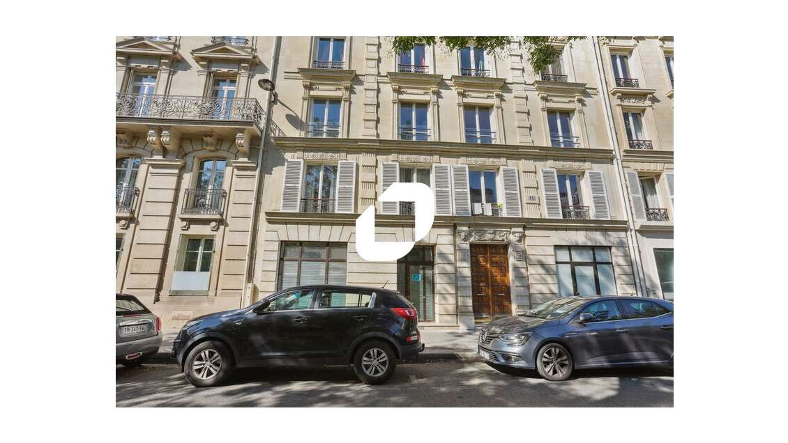 A louer Bureaux 360m² Paris