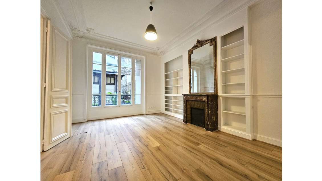 Location bureaux 95m² Place St Ferdinand 75017