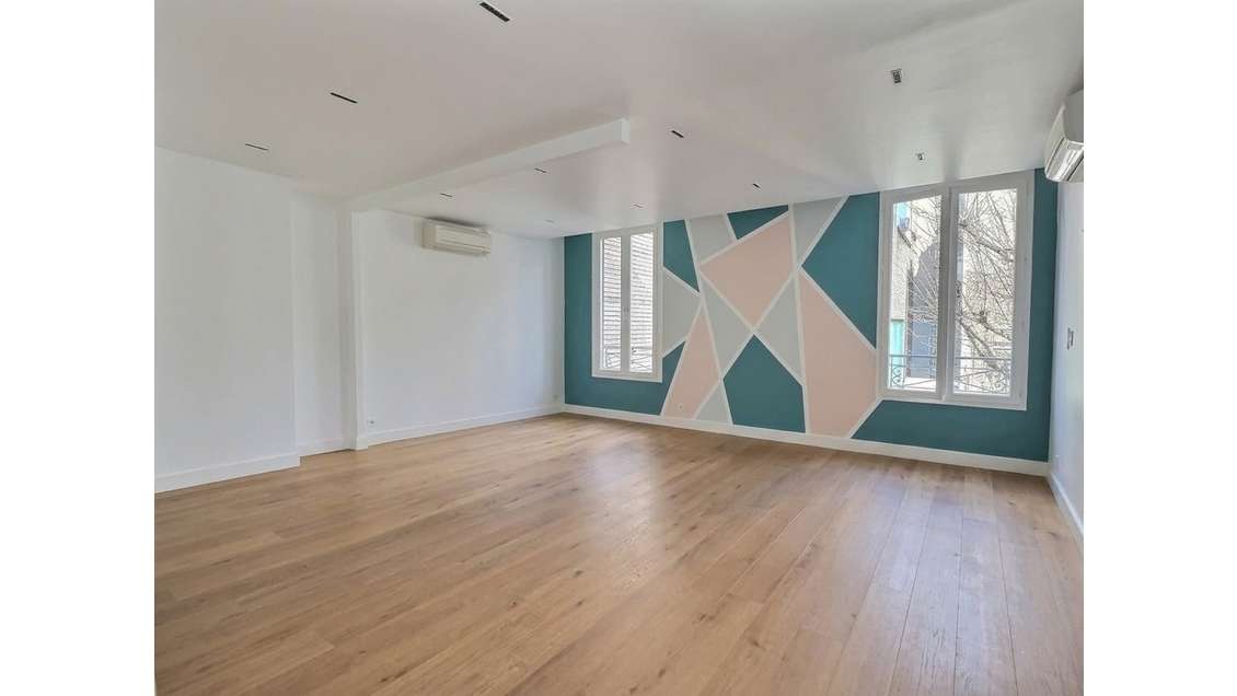 Location bureaux de 498m² Paris 75017 Ternes