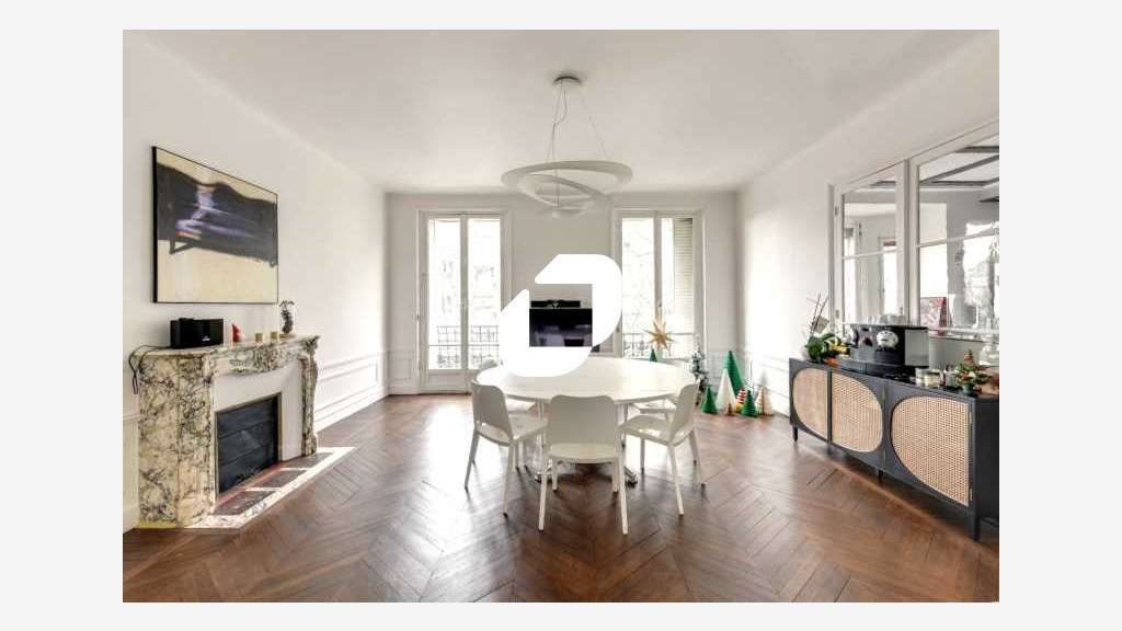 A louer Bureaux 220m² Paris