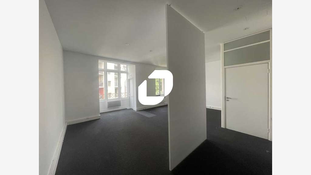 A louer Bureaux 172m² Paris