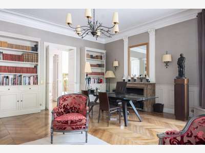 LOCATION BUREAUX 180 m² BLD MALESHERBES