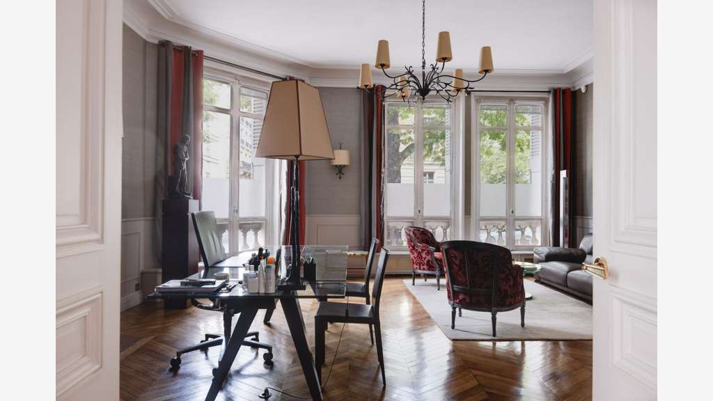 LOCATION BUREAUX 180 m² BLD MALESHERBES