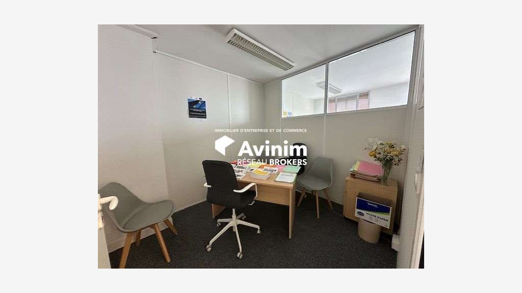 A louer bureaux 330m² R+9 à Paris 18e