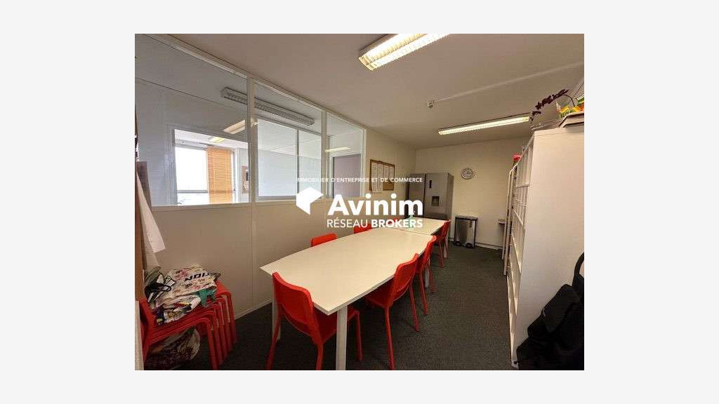 A louer bureaux 330m² R+9 à Paris 18e