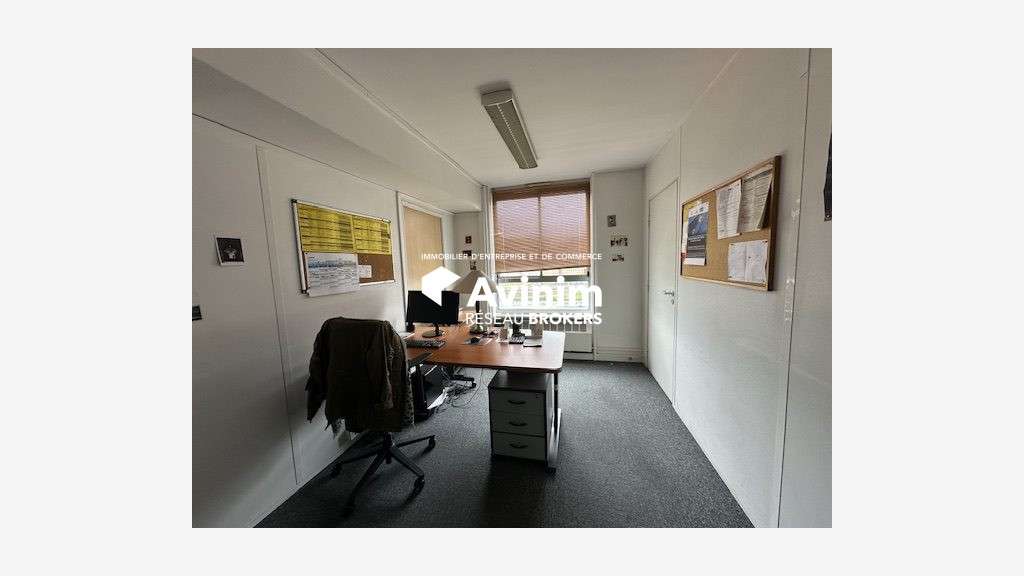 A louer bureaux 330m² R+9 à Paris 18e