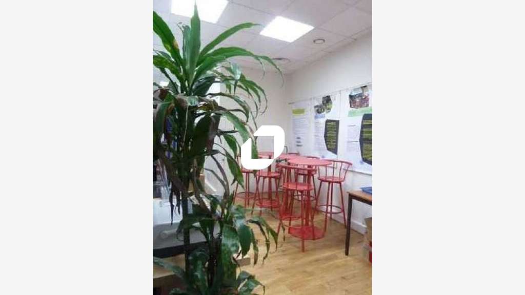 A louer Bureaux 692m² Paris