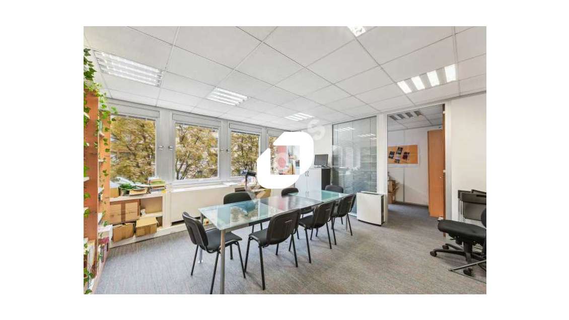 A louer Bureaux 896m² Paris
