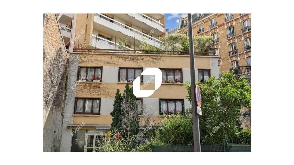 A louer Bureaux 707m² Paris