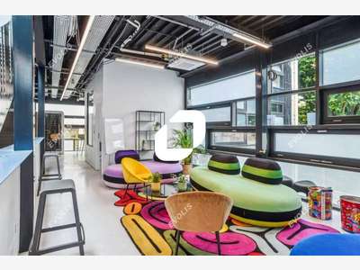 A louer Bureaux 1319m² Paris