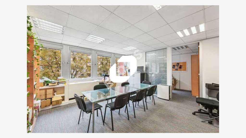 A louer Bureaux 896m² Paris