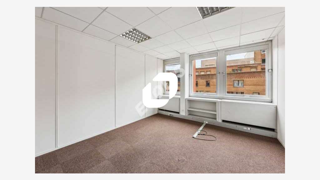 A louer Bureaux 896m² Paris