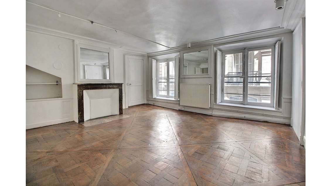 Location bureaux 80m² Paris 1er Palais Royal