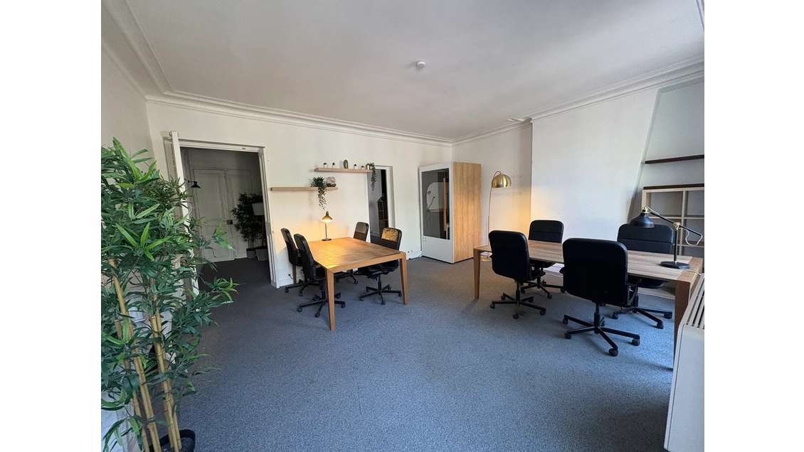 Location bureaux coworking 72m² R+4 à Paris 1er