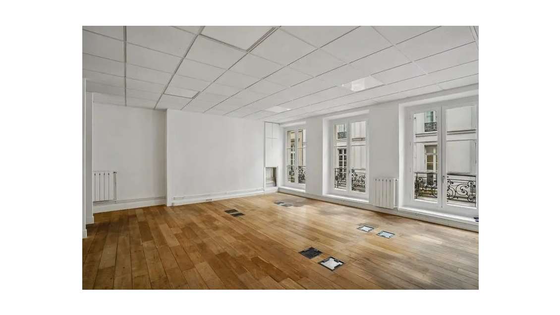 Location bureaux de 170m² à Paris 75001 St Honoré