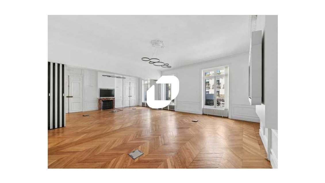 A louer Bureaux 623m² Paris