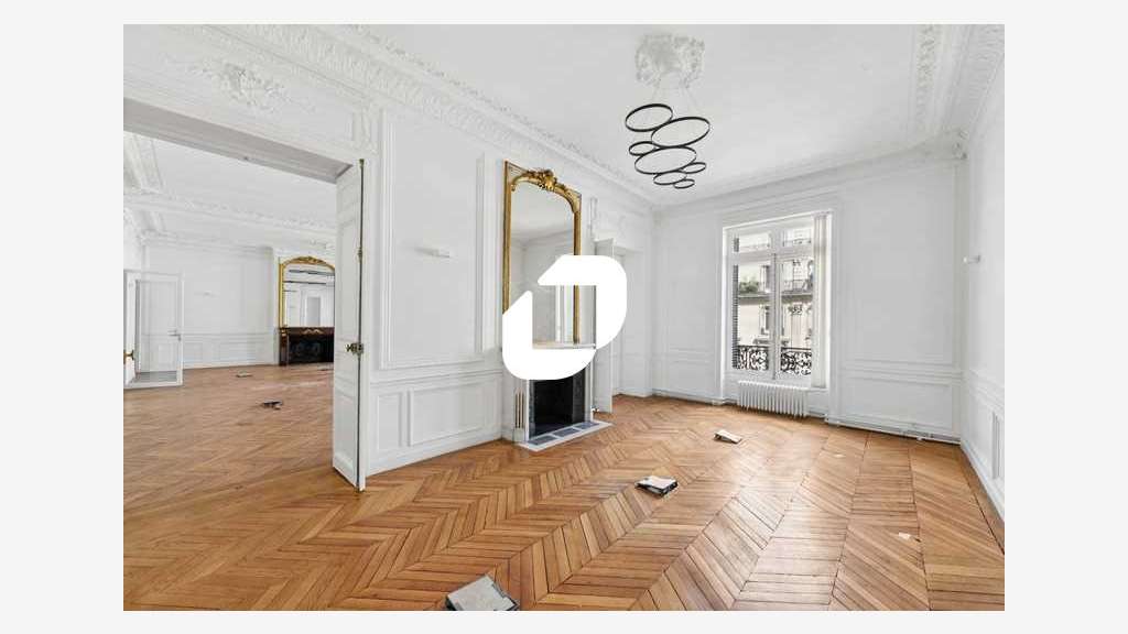A louer Bureaux 623m² Paris