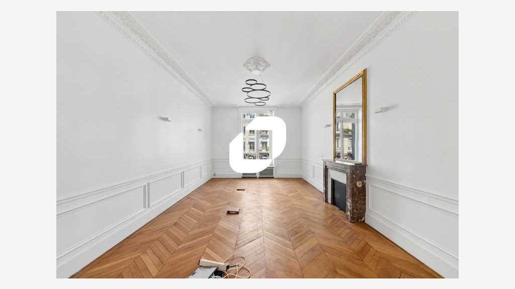 A louer Bureaux 623m² Paris