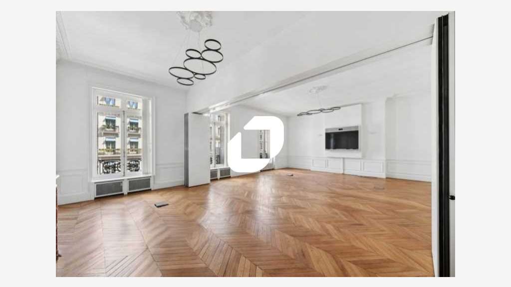 A louer Bureaux 623m² Paris