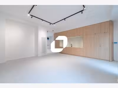 A louer Bureaux 95m² Paris