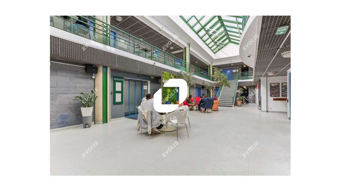 A louer Bureaux 242m² Paris