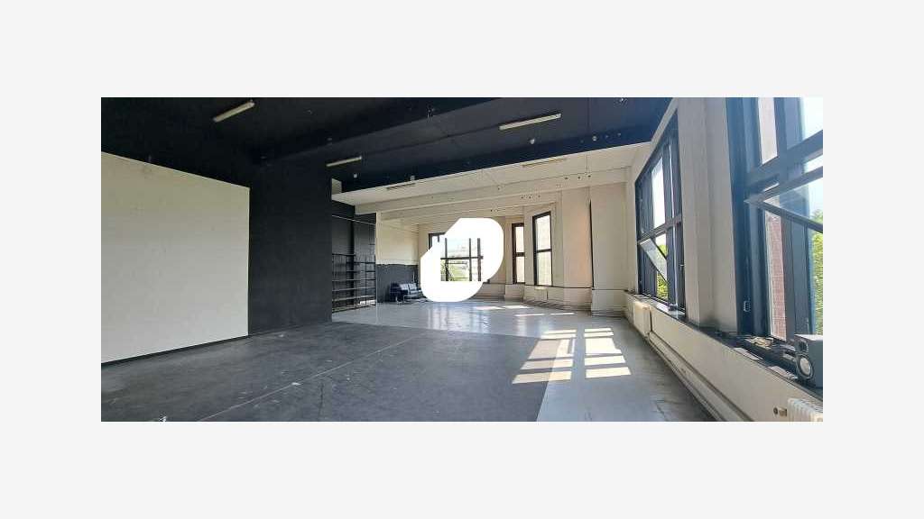 A louer Bureaux 217m² Paris